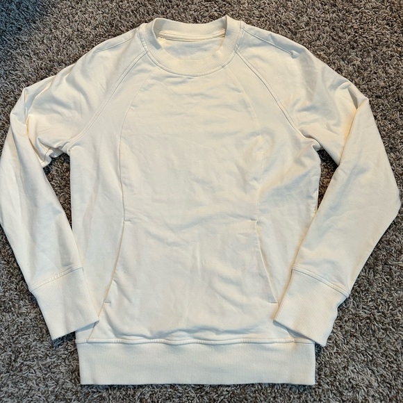 lululemon athletica Tops - A36- Lululemon sweatshirt off white cream sz 4 kangaroo pocket
